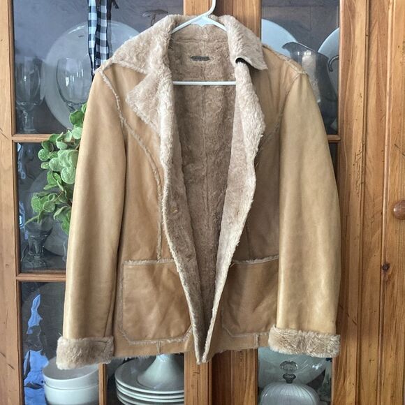 Vintage Guess Genuine Leather Faux Fur Three Button Jacket Size Medium - Picture 6 of 15